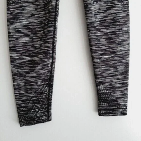 AERIE Chill Play Move High Waist Seamless Legging Sz L - Picture 4 of 7
